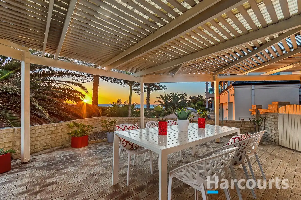 Main view of Homely house listing, 10 Gloriana View, Ocean Reef WA 6027