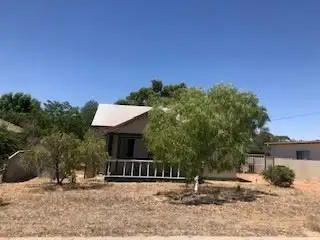 14 Gregory Street, Kellerberrin WA 6410