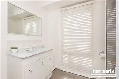 Seventh view of Homely house listing, 5 Hedgeley Drive, Berwick VIC 3806