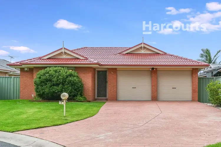 9 Lacepede Place, Hinchinbrook NSW 2168