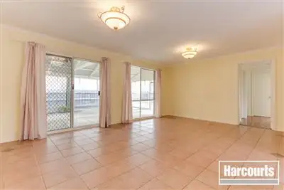 Fourth view of Homely house listing, 10 Tilbury Court, Cranbourne East VIC