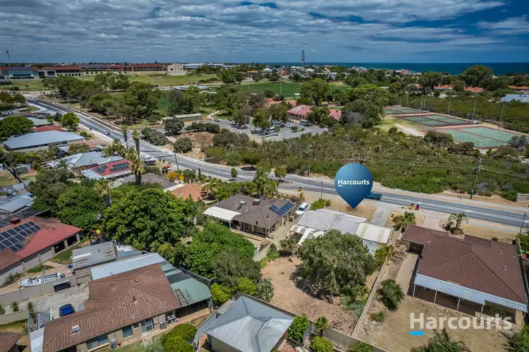 Fifth view of Homely house listing, 32 Tapping Way, Quinns Rocks WA 6030