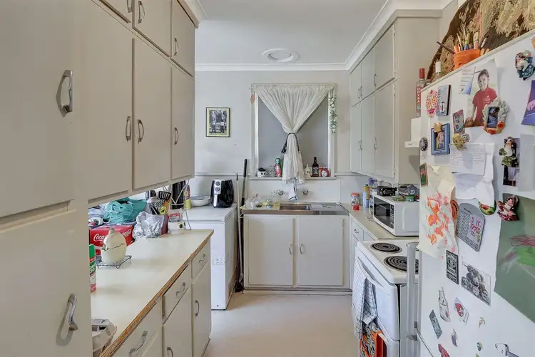 Fourth view of Homely house listing, 2 Knight Place, Horsham VIC 3400