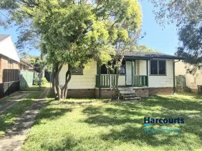 52 Marquesa Crescent, Lethbridge Park NSW 2770