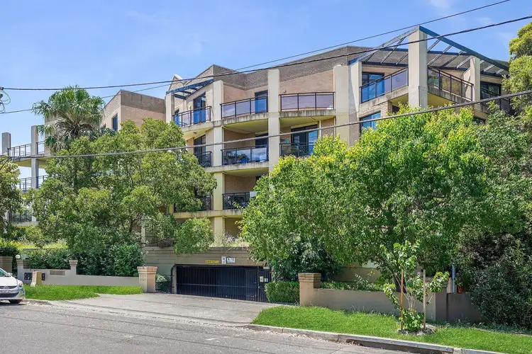 17/9-13 Griffiths Street, Blacktown NSW 2148