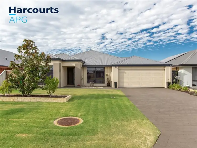 Second view of Homely house listing, 10 Wuraming Bend, Dalyellup WA 6230