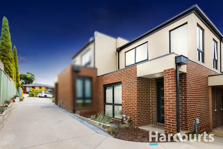 2/8 Moore Road, Hallam VIC 3803