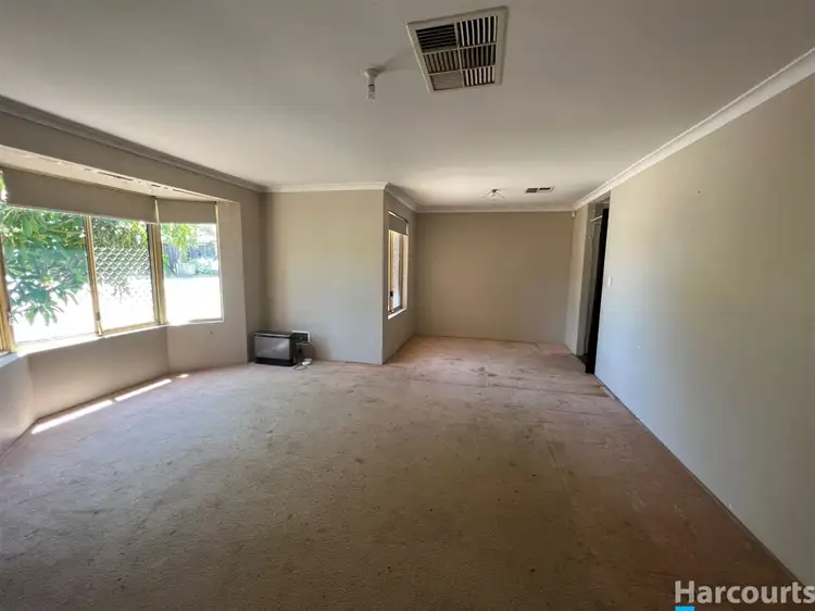 57 Ullinger Loop, Marangaroo WA 6064