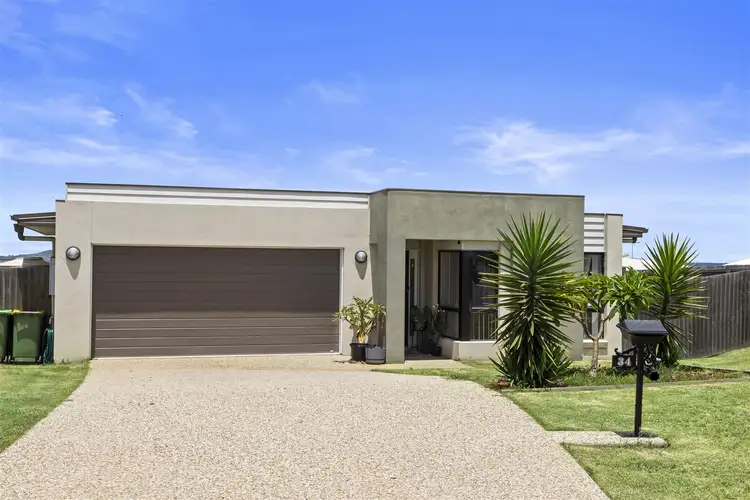 34 Mia Street, Wyreema QLD 4352