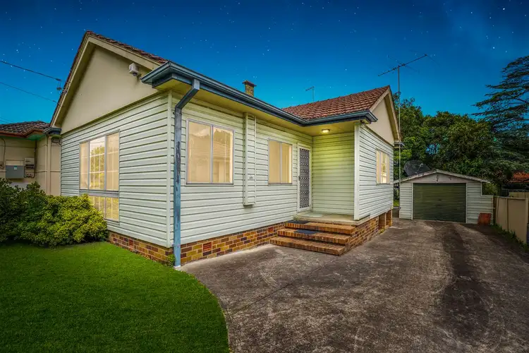 14 Omaroo Avenue, Doonside NSW 2767