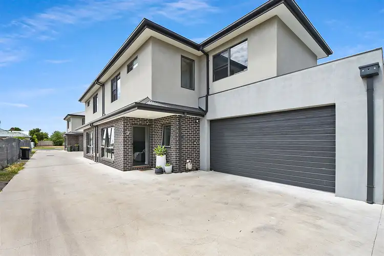 Main view of Homely townhouse listing, 3/21 Wawunna Road, Horsham VIC 3400