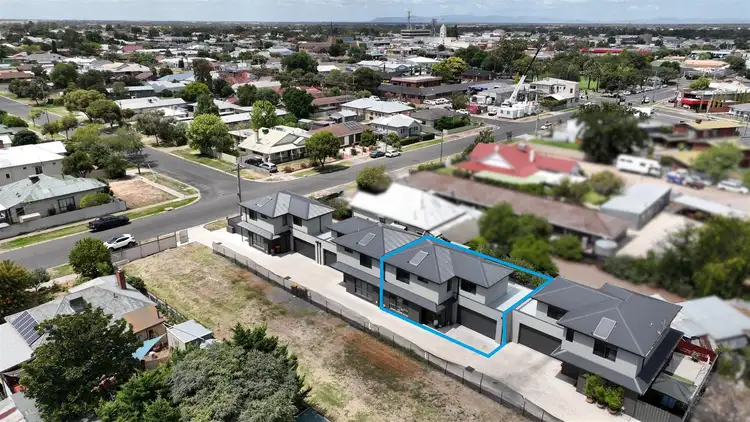 Second view of Homely townhouse listing, 3/21 Wawunna Road, Horsham VIC 3400
