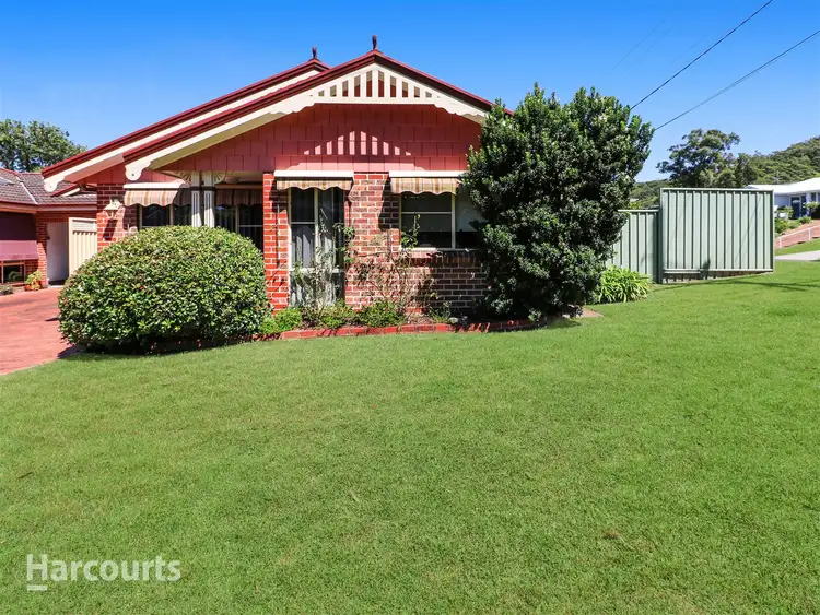 Second view of Homely house listing, 1/7 Linell Close, Kincumber NSW 2251