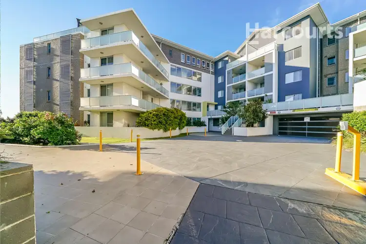 30/43 Santana Road, Campbelltown NSW 2560