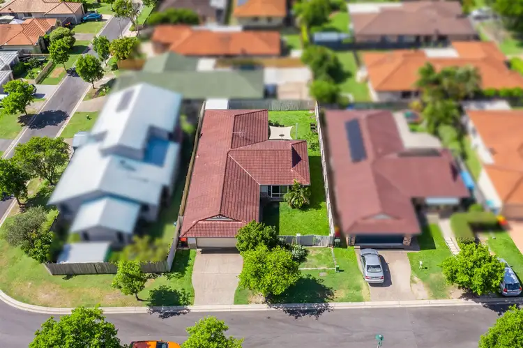 10 Manor Crescent, Wakerley QLD 4154
