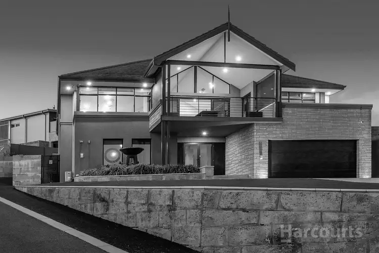 30 Voyager Close, Wannanup WA 6210