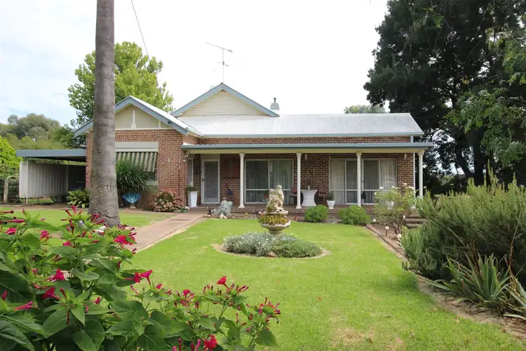 4 King Street, Cootamundra NSW 2590