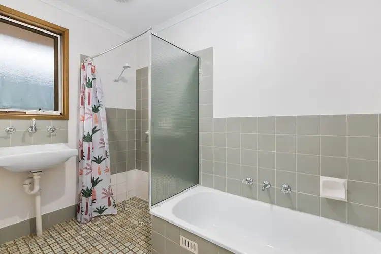 Fifth view of Homely house listing, 8 Kestrel Court, Noarlunga Downs SA 5168
