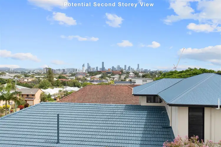 62 Nicklin Street, Coorparoo QLD 4151