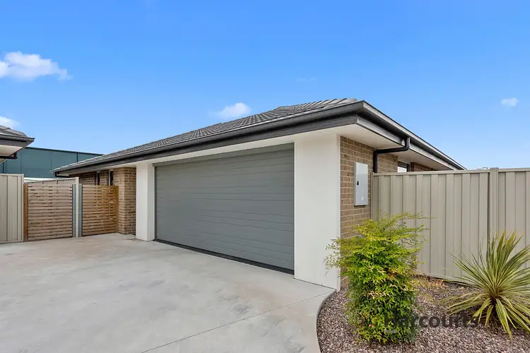 Main view of Homely unit listing, 2/21 Gatenby Drive, Miandetta TAS 7310