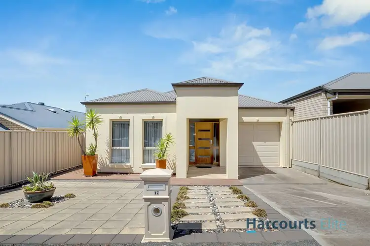 17 Diamond Avenue