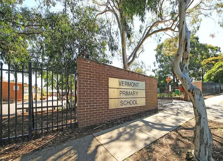 Second view of Homely townhouse listing, 4/11 View Road, Vermont VIC 3133