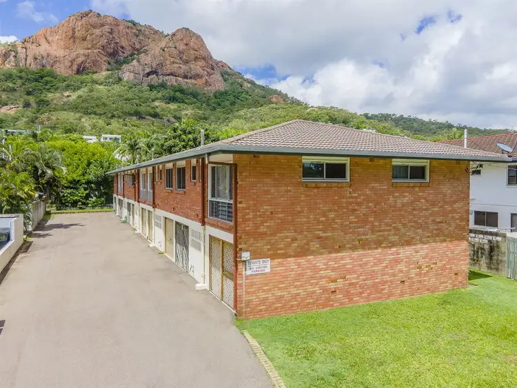 16 Paxton Street, North Ward QLD 4810
