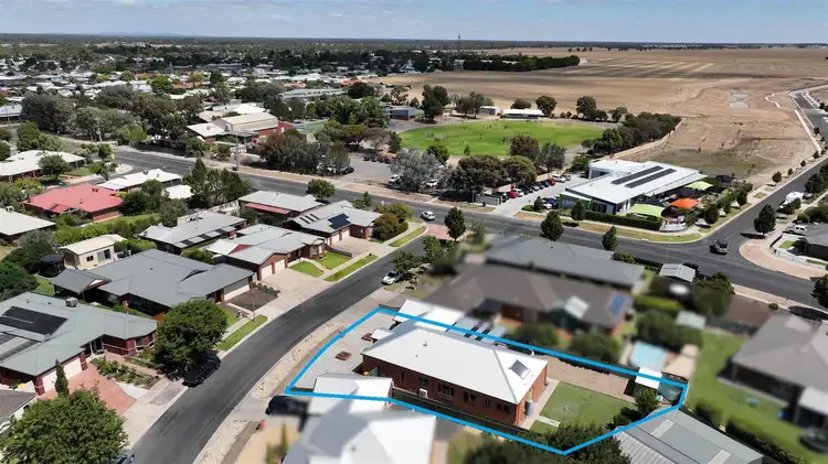 Second view of Homely house listing, 1/5 Karingal Crescent, Horsham VIC 3400