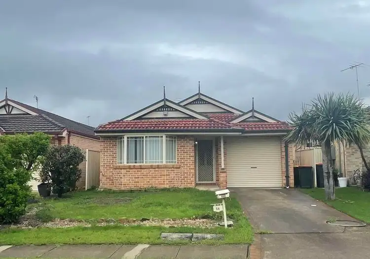 54 Manorhouse Boulevard, Quakers Hill NSW 2763