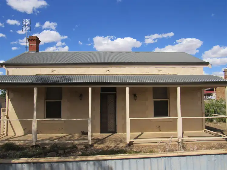 12 Lloyd Street, Peterborough SA 5422