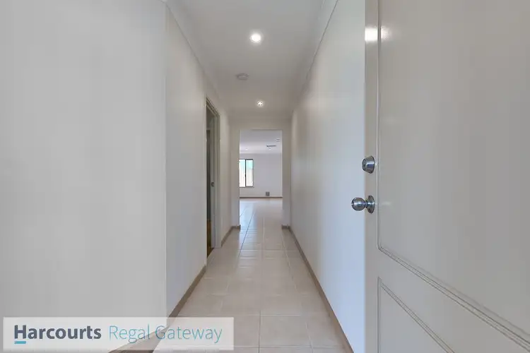 Second view of Homely house listing, 3/23 Anka Gardens, Lake Coogee WA 6166