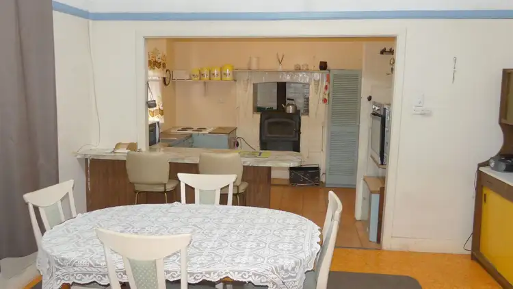 Fourth view of Homely house listing, 10 Johns Ave, Warren NSW 2824