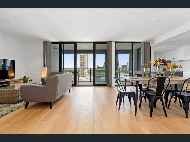 18 Surflen Street