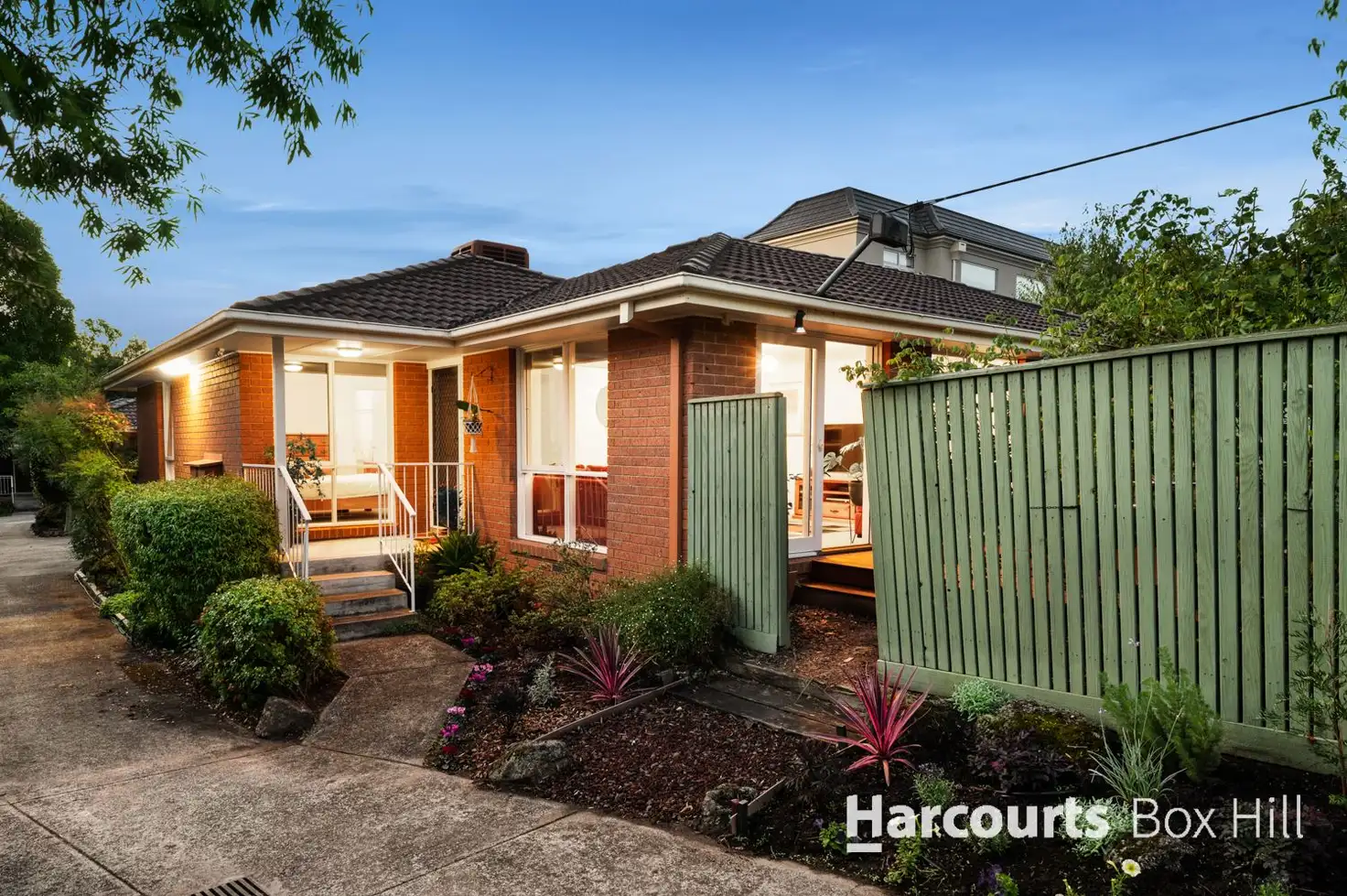 Main view of Homely unit listing, 1/52 Linda Avenue, Box Hill North VIC 3129