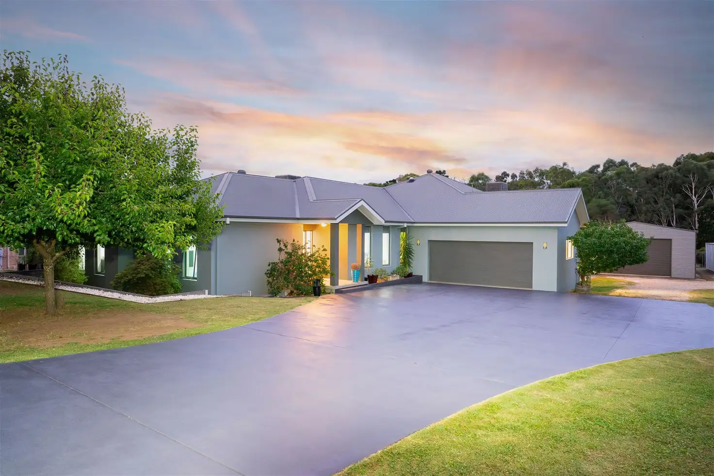 Main view of Homely house listing, 17 Hillandale Court, Bonegilla VIC 3691