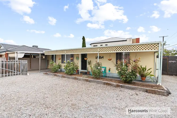 1 Kalgoorlie Avenue, Port Noarlunga South SA 5167