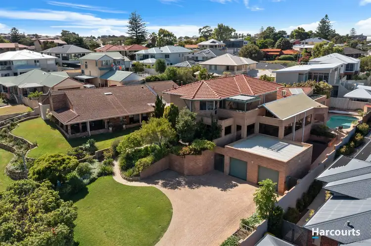 12 Hood Terrace, Sorrento WA 6020