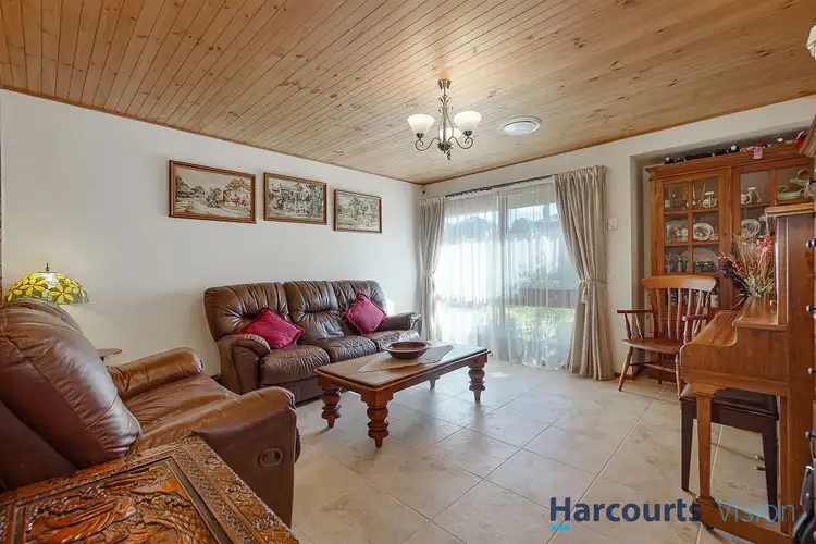 Fifth view of Homely house listing, 5 Windsor Drive, Avondale Heights VIC 3034