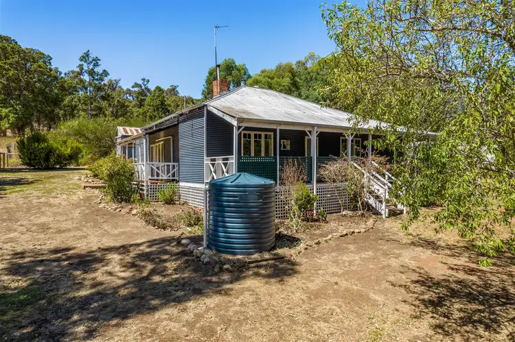 4 Coverley Road, Bridgetown WA 6255
