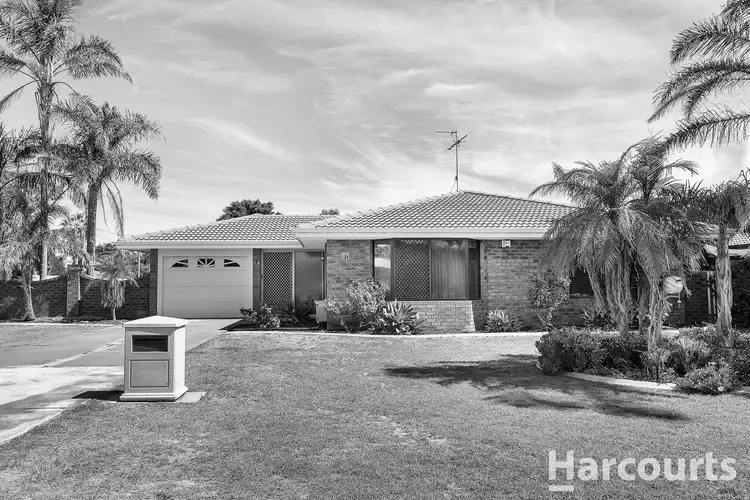 21 Kookerbrook Street, Dudley Park WA 6210