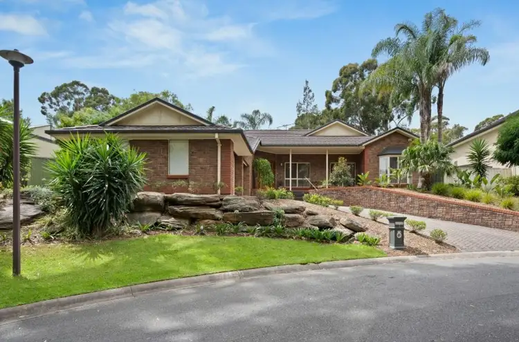 3 Myna Court