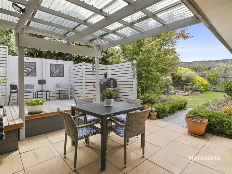 26 Robin Court, Lindisfarne TAS 7015