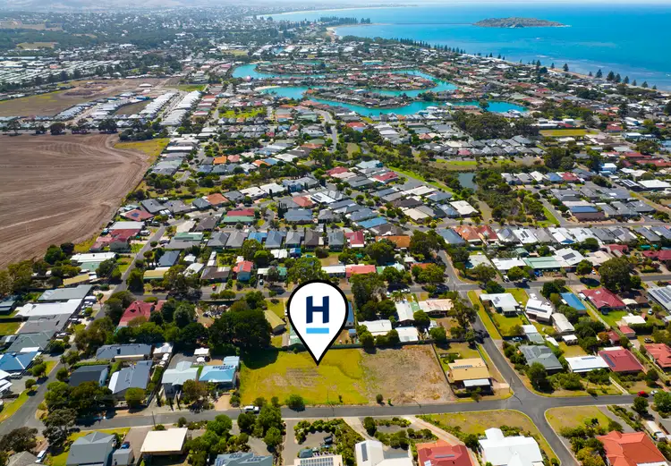 20 Laurie Avenue, Encounter Bay SA 5211