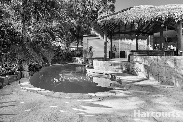 12 Nullewa Parkway, Lakelands WA 6180