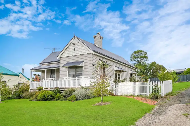 63 Murray Street, Casterton VIC 3311