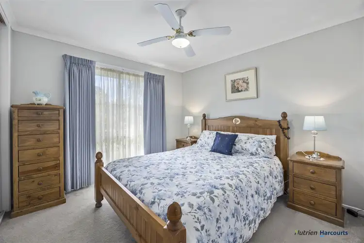 Fifth view of Homely house listing, 10 Oswald Drive, Alexandra VIC 3714