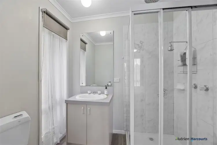 Sixth view of Homely house listing, 10 Oswald Drive, Alexandra VIC 3714