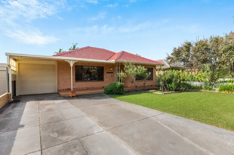 8 Meadowvale Road, Sturt SA 5047