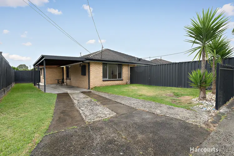 2/18 Third Avenue, Dandenong North VIC 3175