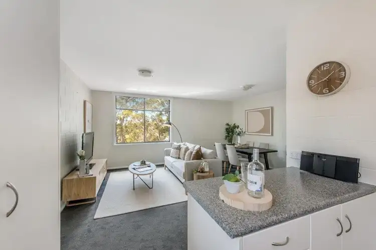 Fifth view of Homely unit listing, 4/67 Olinda Grove, Mount Nelson TAS 7007